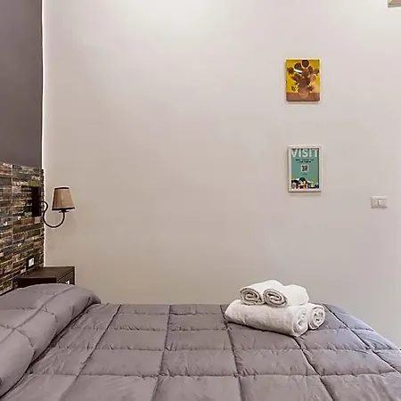2 In Nápoles